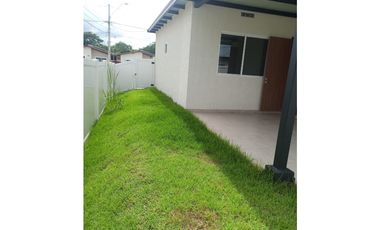 Melissa Foster Luxury Alquila Casa en PH La Hacienda MF1080