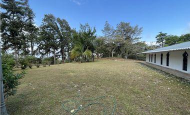 SE VENDE CASA EN CERRO AZUL