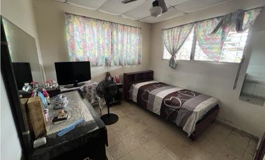 SE VENDEN DOS CASAS EN BETANIA