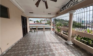 SE VENDEN DOS CASAS EN BETANIA