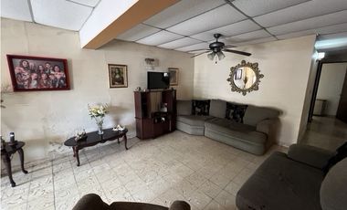 SE VENDEN DOS CASAS EN BETANIA