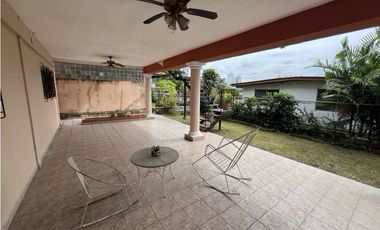 SE VENDEN DOS CASAS EN BETANIA