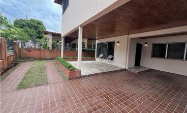 SE VENDEN DOS CASAS EN BETANIA