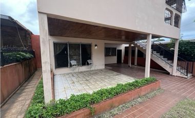 SE VENDEN DOS CASAS EN BETANIA