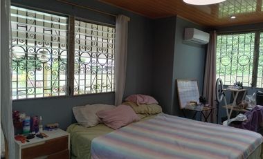 Casa en venta  Urbanización Chanis, Parque Lefevre