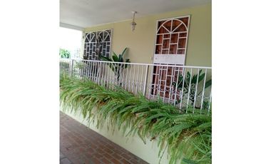 Casa en venta  Urbanización Chanis, Parque Lefevre