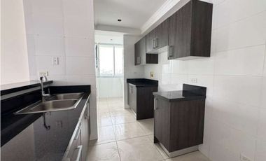 VENTA DE APARTAMENTO EN BETANIA PH SKY POINT