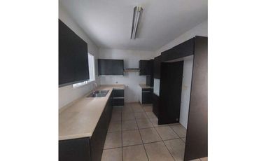 VENTA CASA EN BRISAS DEL GOLF PH ALPES