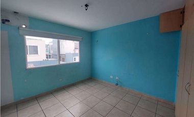 VENTA CASA EN BRISAS DEL GOLF PH ALPES