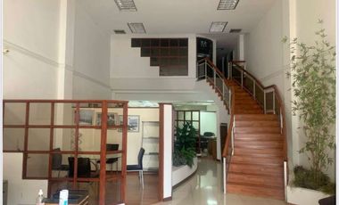 VENTA CASA EN CALLE 50 PH MABEAL Y VICOSA