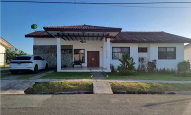 Se vende casa en el Higo de San Carlos