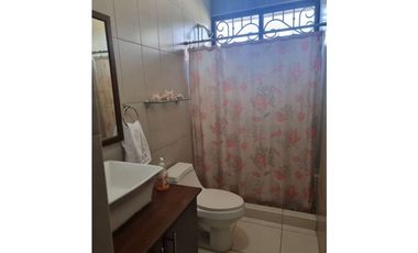 Se vende casa en el Higo de San Carlos