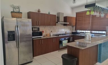 Se vende casa en el Higo de San Carlos
