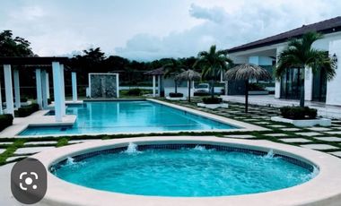 Se vende casa en el Higo de San Carlos