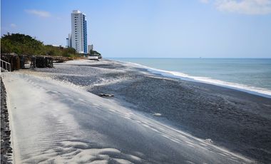 Apartamento en venta ROYAL PALM Gorgona Beach