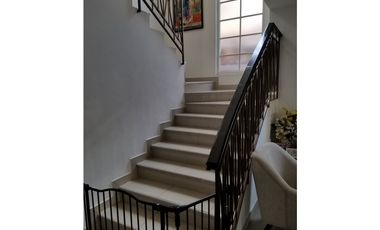 Se Vende Casa en Villa Valencia, Costa Sur