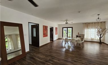 Venta de casa comercial en Obarrio