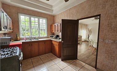 Venta de casa comercial en Obarrio