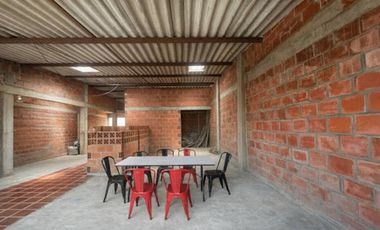 VENTA de CASA COMERCIAL en JAMUNDI