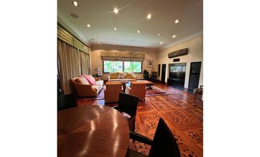 VENTA MANSIÓN EN ALTOS DEL GOLF