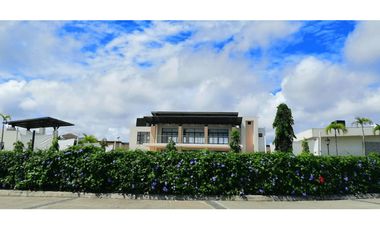 Venta de Casa en Costa Sur