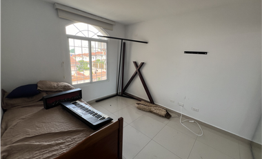 SE VENDE CASA EN EL DORAL (Urbanización El Bosque)