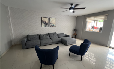 SE VENDE CASA EN EL DORAL (Urbanización El Bosque)