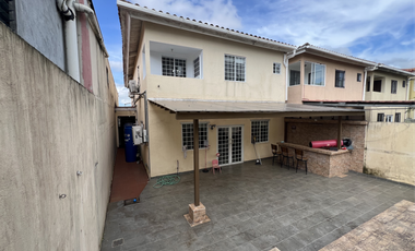 SE VENDE CASA EN EL DORAL (Urbanización El Bosque)