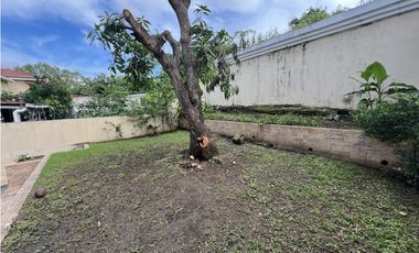 SE VENDE CASA EN EL DORAL (Urbanización El Bosque)