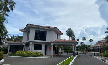 VENTA CASA URB. COSTA BAY, COSTA DEL ESTE