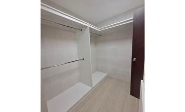 SE ALQUILA APARTAMENTO AMOBLADO PH COCO DEL MAR