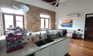 Se alquila apartamento full amoblado en Casco Viejo