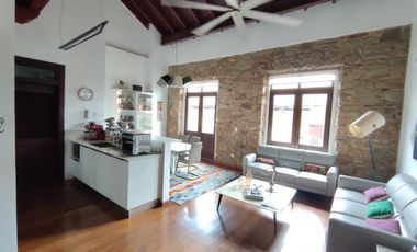 Se alquila apartamento full amoblado en Casco Viejo
