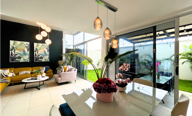 Casa semiamoblada en venta en Costa Sur. Panamá. 25-1909.