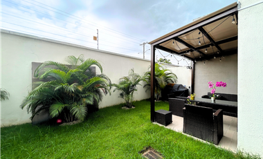 Casa semiamoblada en venta en Costa Sur. Panamá. 25-1909.