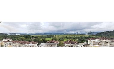 Se Alquilla apartamento en Tucan Country Club