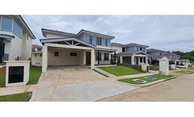 Se Vende Casa en Arcadia, Costa Verde, La Chorrera