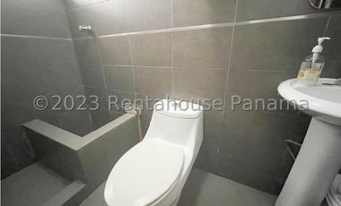 Casa comercial dúplex en venta en Hato Pintado. Panamá. 24-2089.