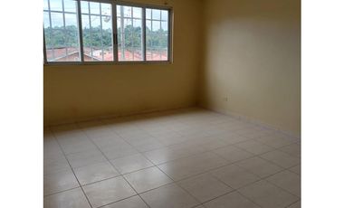 Se alquila casa en Villa Zaita