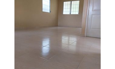 Se alquila casa en Villa Zaita