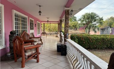 Se vende casa cerca de playas en San Carlos