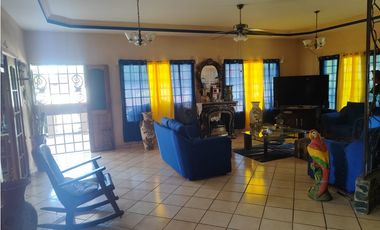 Se vende casa cerca de playas en San Carlos