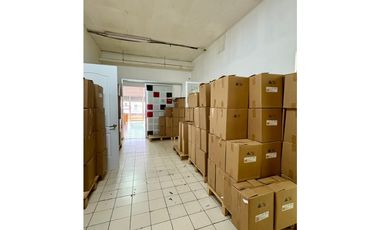 SE VENDE LOCAL COMERCIAL VIA ESPAÑA