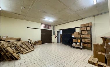 SE VENDE LOCAL COMERCIAL VIA ESPAÑA