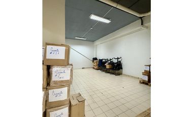 SE VENDE LOCAL COMERCIAL VIA ESPAÑA