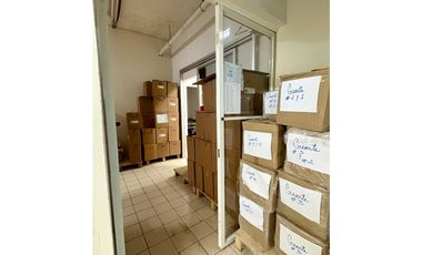 SE VENDE LOCAL COMERCIAL VIA ESPAÑA