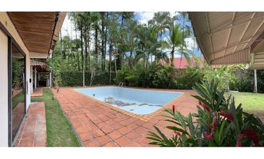 Venta de casa en  El Peñón, Las Cumbres