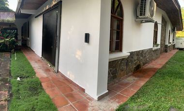 Venta de casa en  El Peñón, Las Cumbres