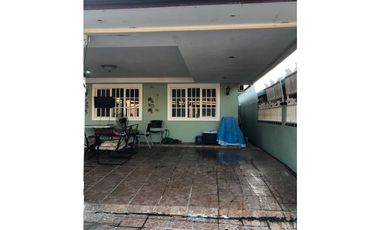 Venta de casa en Chanis El Romeral