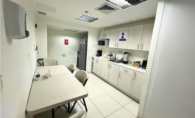 Edificio de 1600m2 en venta en Obarrio, Panamá. 25-6843.